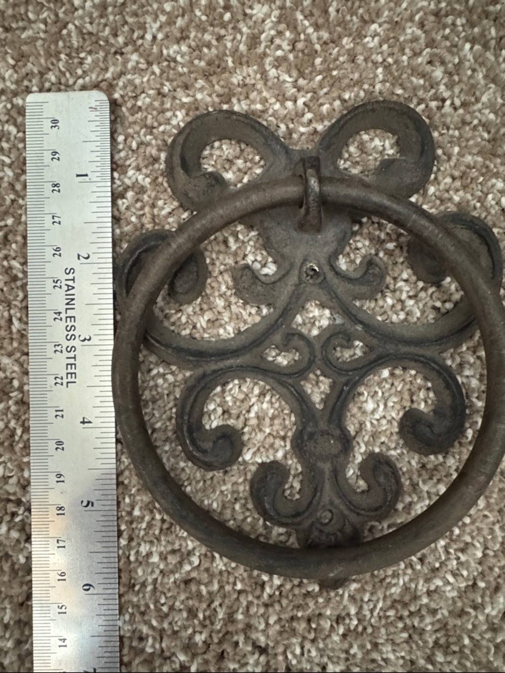 Ornate Cast Iron Towel holder in Aged Brown